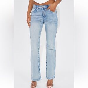 BRAND NEW FASHIONNOVA JEANS